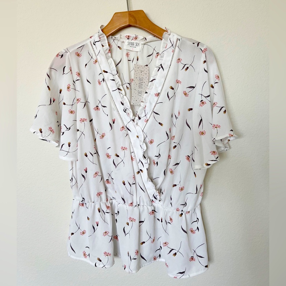 Sienna Sky Floral Blouse NWT